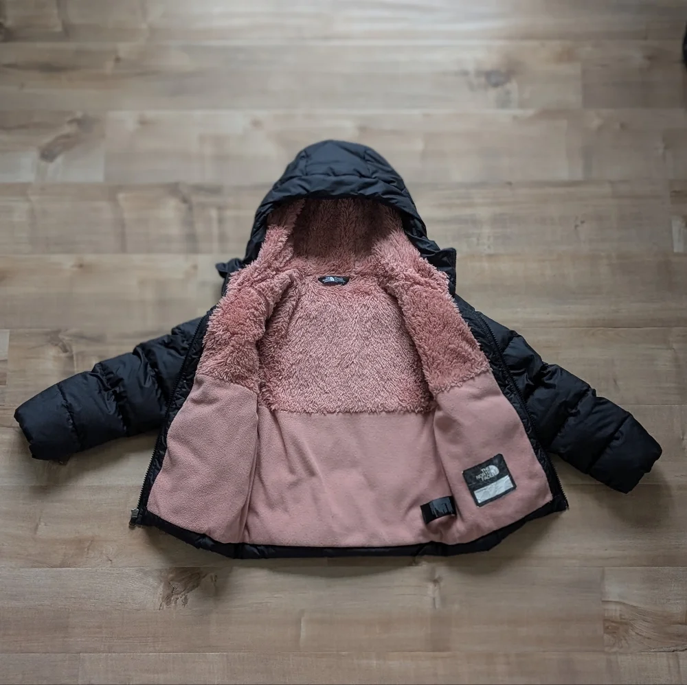 The North Face Moondoggy 550 Fill Power in Black/Pink Clay - Size XS/6 - Picture 3 of 12